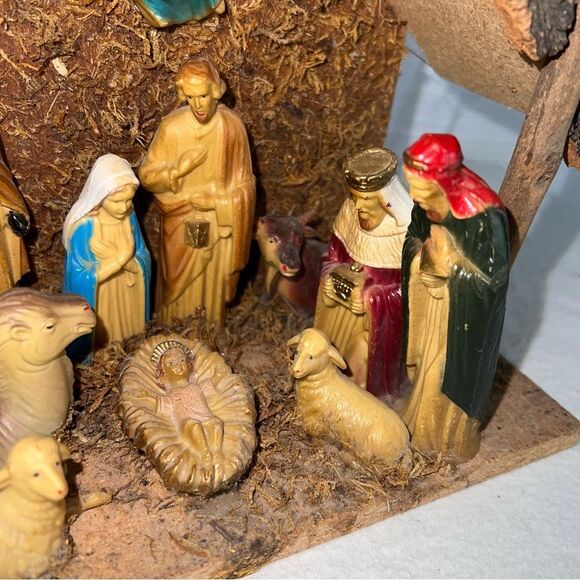 Vintage Nativity Crèche 13 Piece Plastic Nativity Christmas Religious - Picture 5 of 13